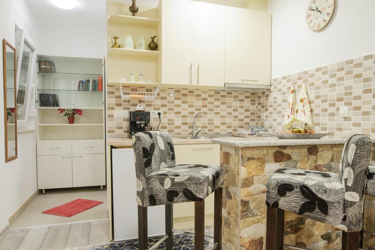 Studio Apartments Kim - Dilberovic โมสตาร์ ภายนอก รูปภาพ