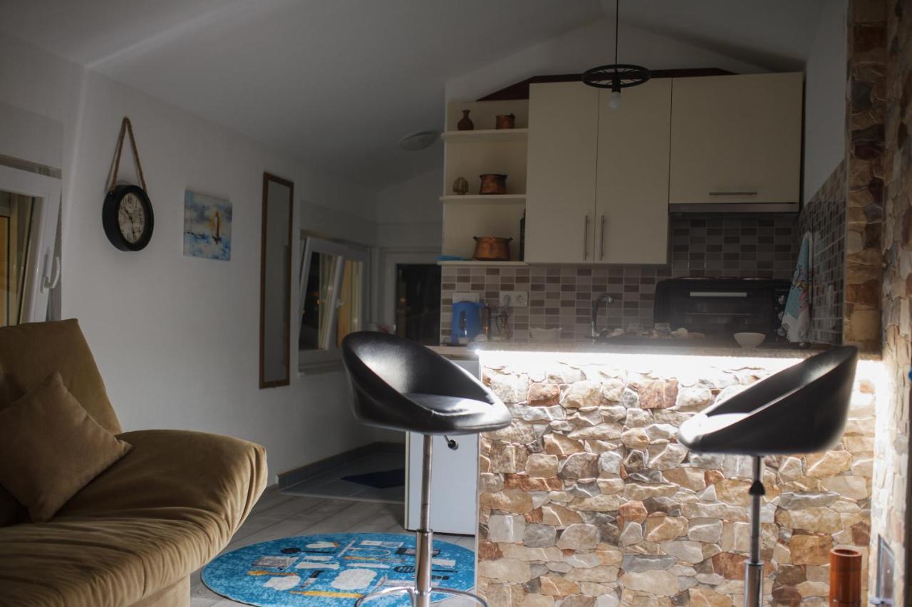 Studio Apartments Kim - Dilberovic โมสตาร์ ภายนอก รูปภาพ