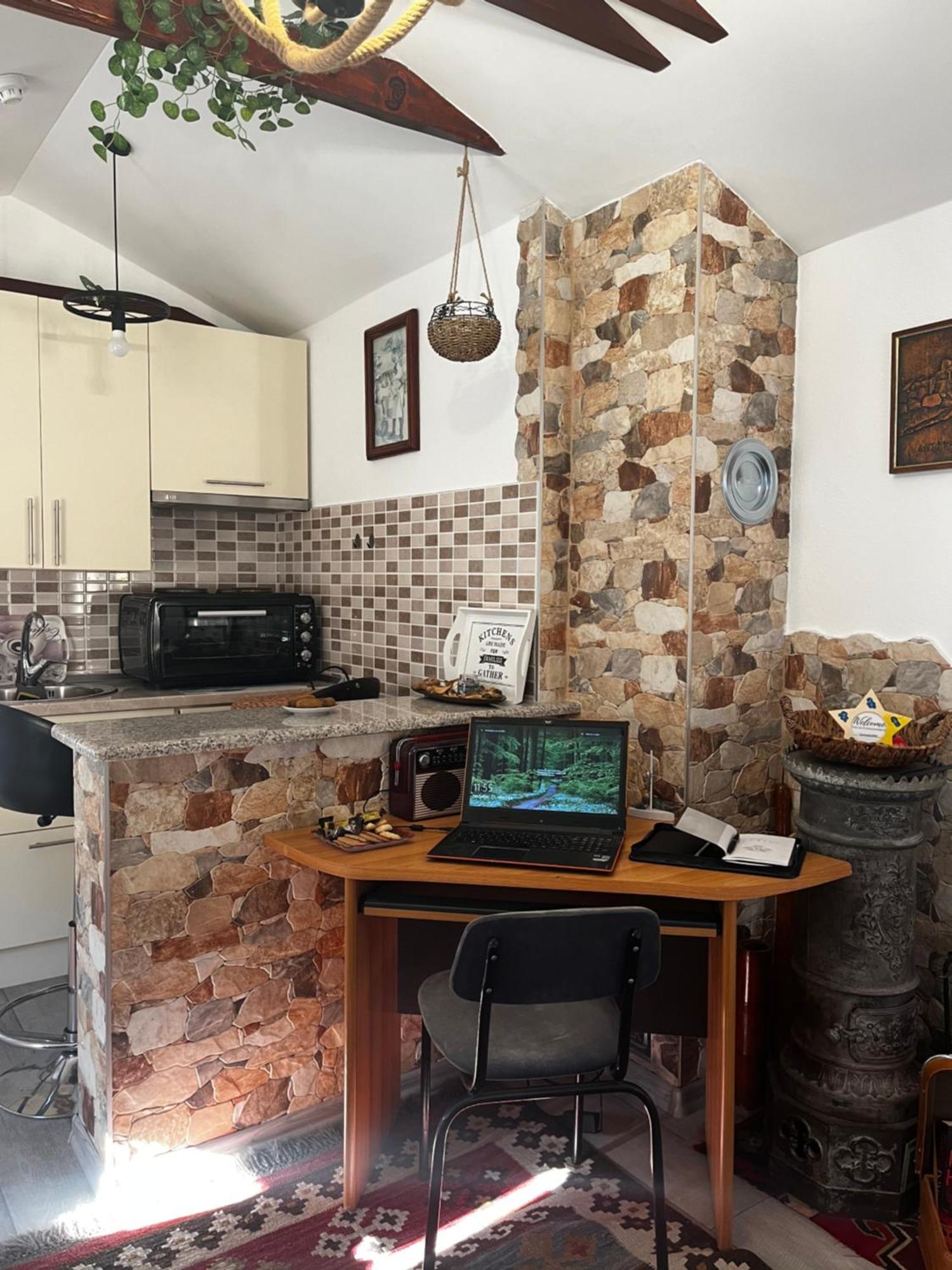 Studio Apartments Kim - Dilberovic โมสตาร์ ภายนอก รูปภาพ